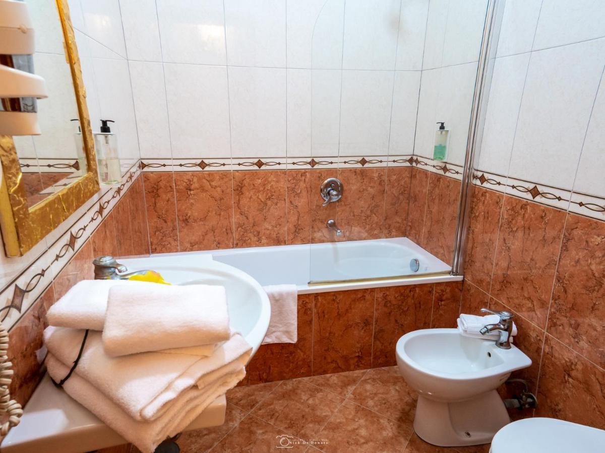Alla Basilica Rooms Рим Екстер'єр фото