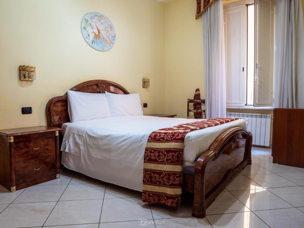 Alla Basilica Rooms Рим Екстер'єр фото